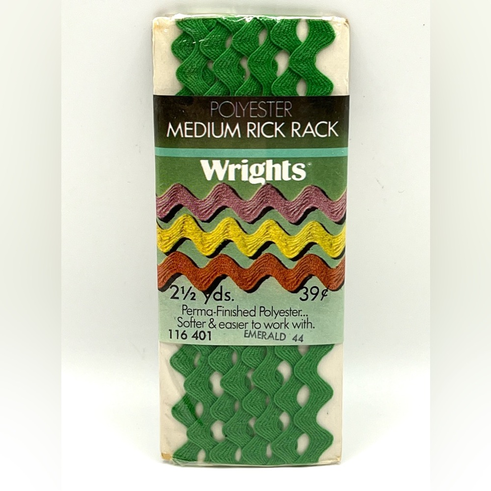 Vintage Wrights Polyester Medium Rick Rack Emerald 44 2.5 yds 116 401 USA 1974